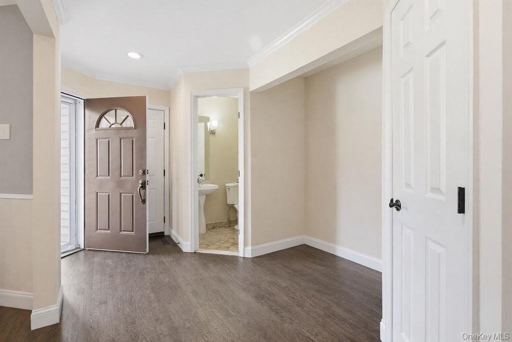 305 Glenwood Dr Unit 3-3 #3-3 - Photo 6 of 29