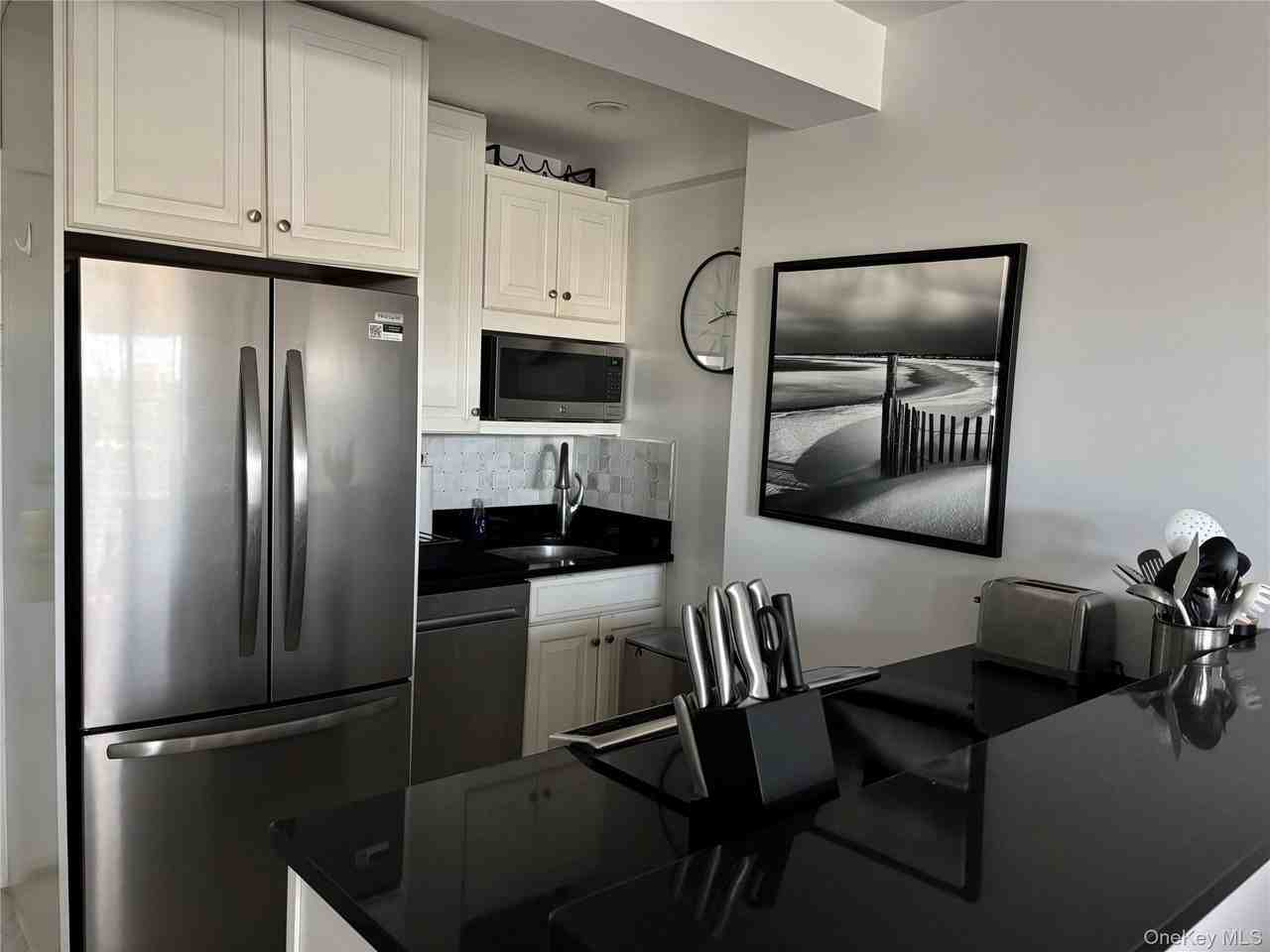 2 Richmond Rd Apt 1 #1K - Photo 6 of 18