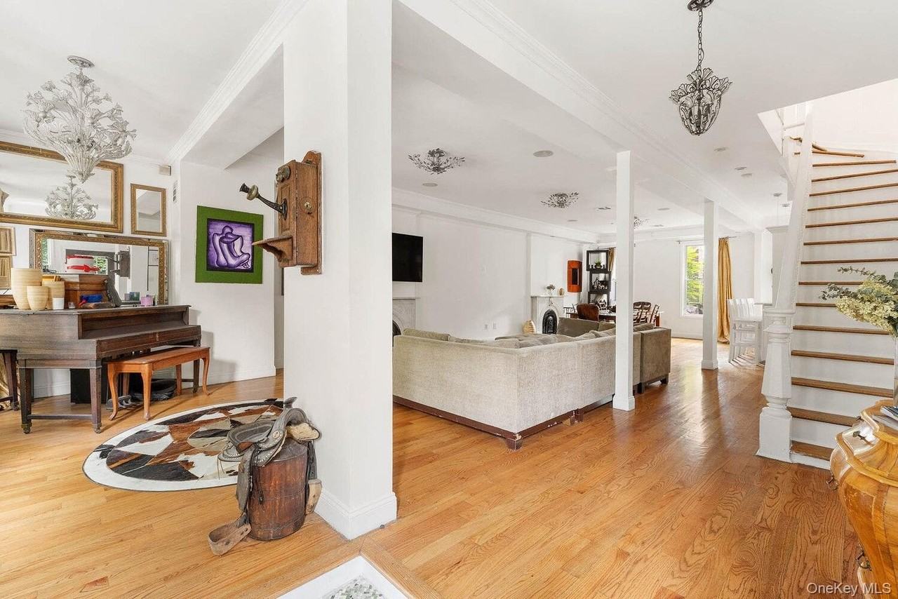 208 Washington Ave - Photo 2 of 29