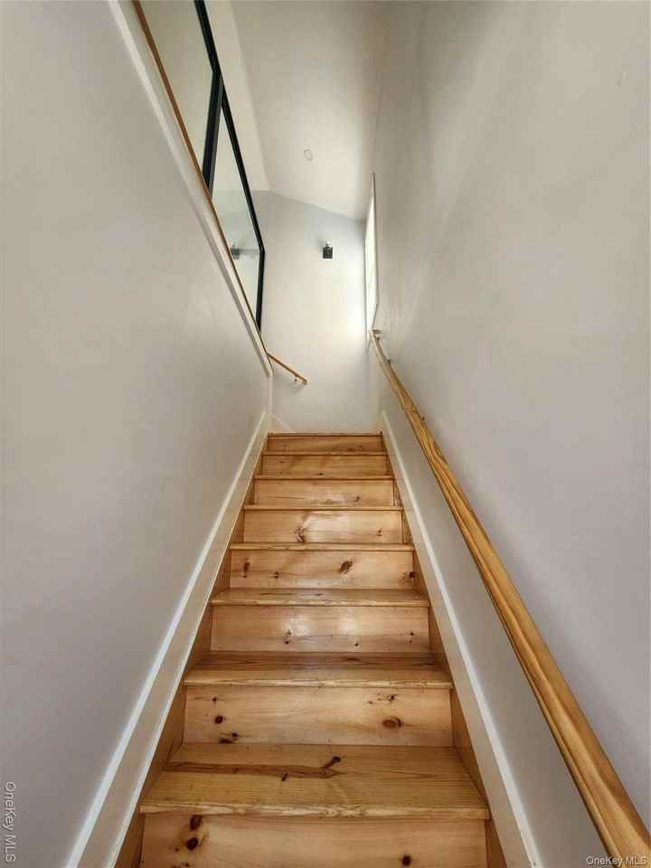 330 Taylor Ave Unit 2 #2 - Photo 3 of 11