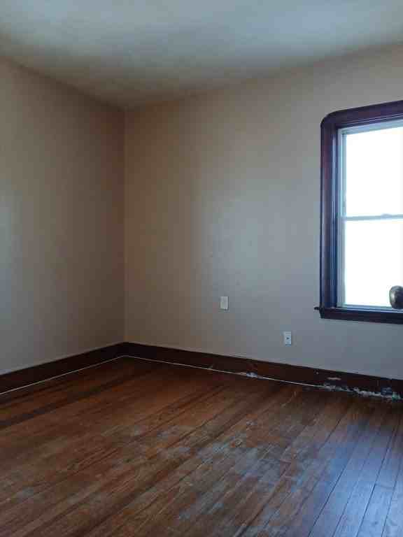 196 Hope St Apt 2 #2 - Photo 7 of 11