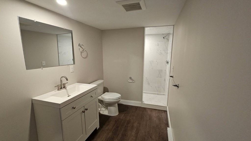 26 Boot Pond Rd Unit B #B - Photo 4 of 4