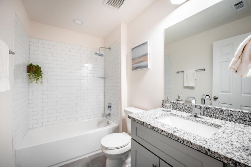 1359 Finley St Ne - Photo 5 of 10