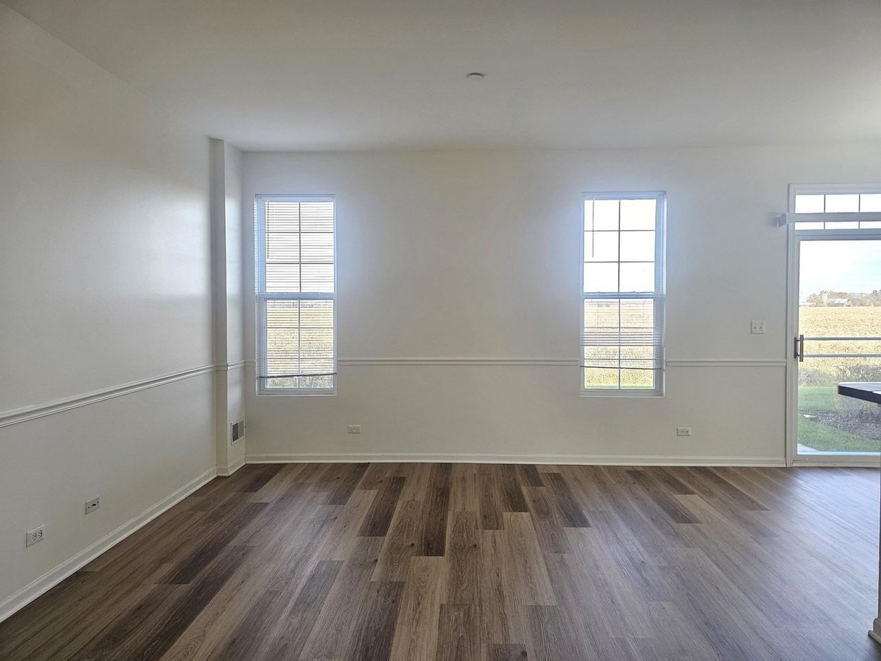 171 Willoughby Ct Unit E #E - Photo 6 of 30