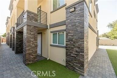 225 N San Antonio Ave - Photo 2 of 20