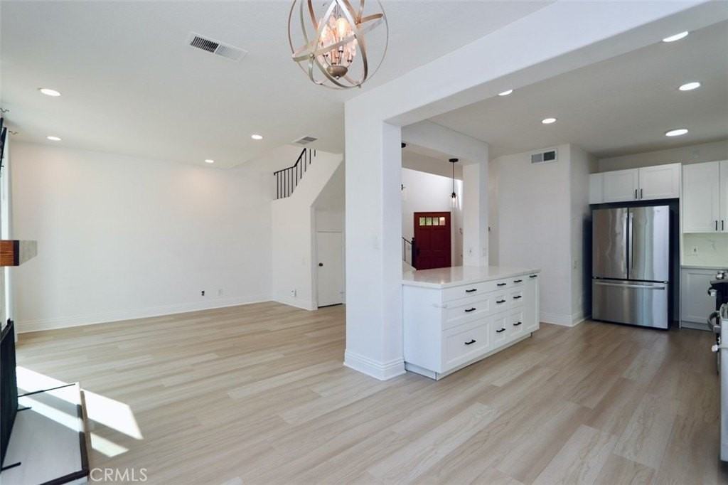 28 Hawaii Dr - Photo 6 of 27