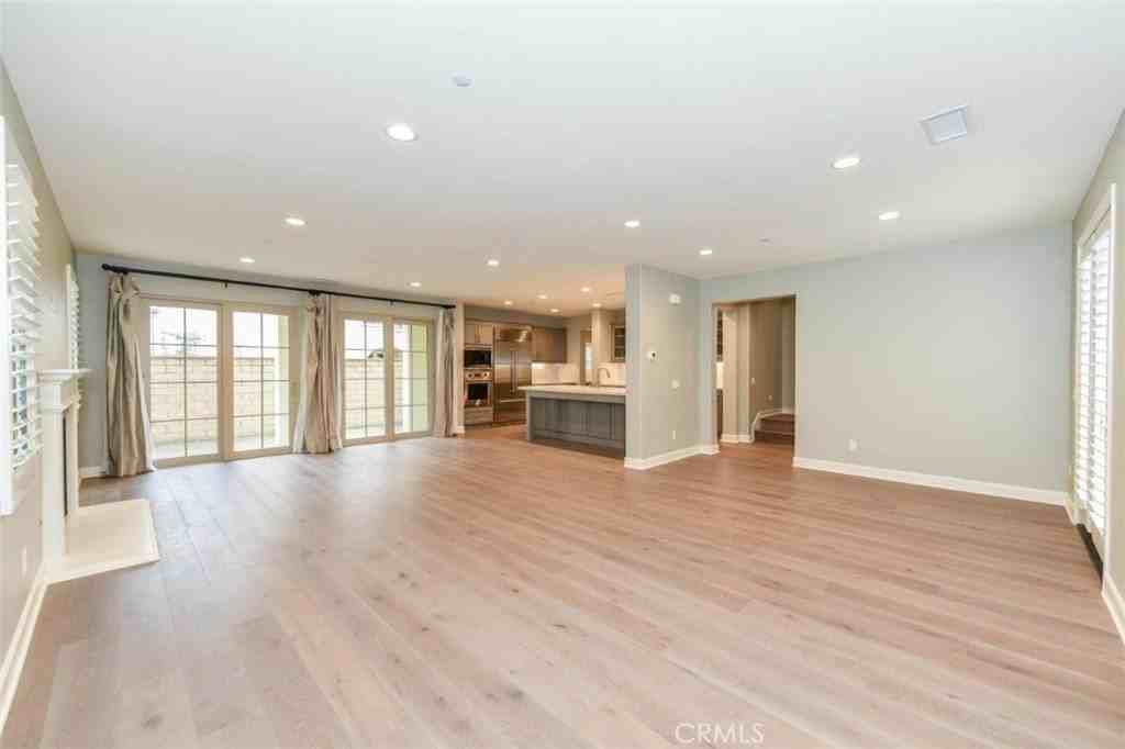 144 Via Murcia - Photo 7 of 43