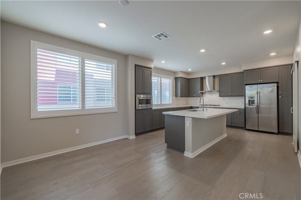 106 Tribeca - Photo 6 of 41