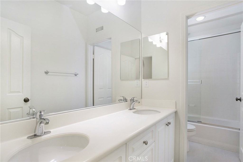 49 Glenalmond Ln - Photo 4 of 7