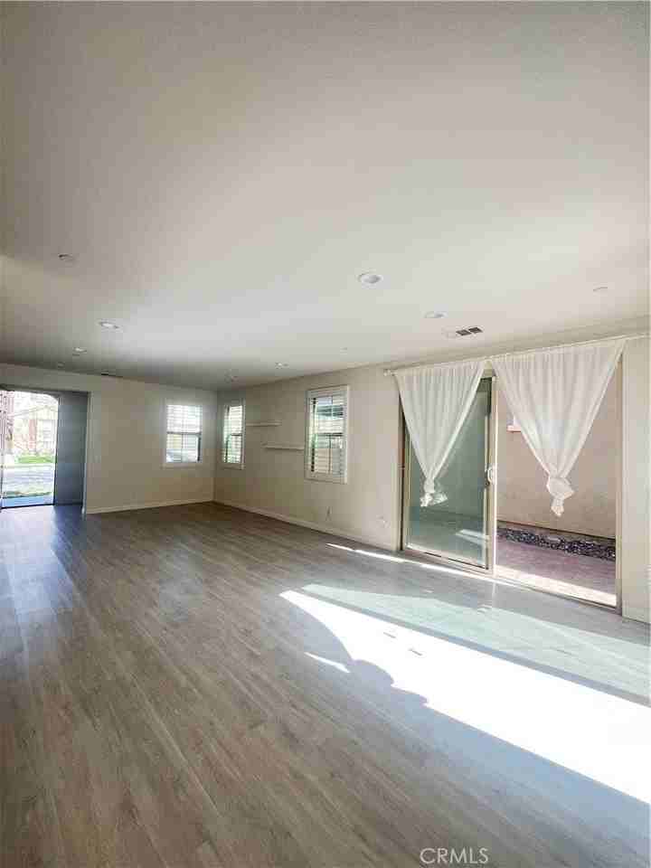 3180 E La Avenida Dr - Photo 6 of 20