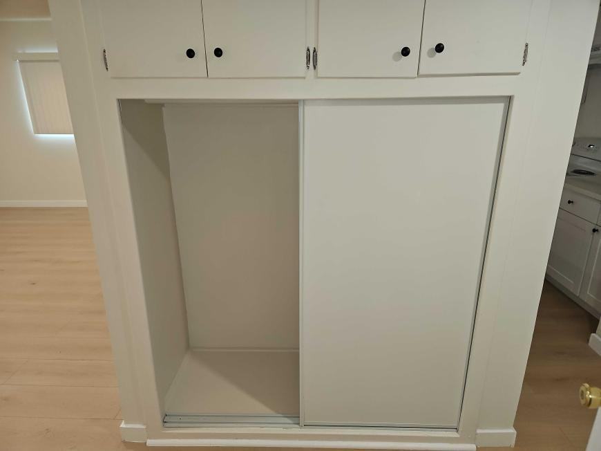 5262 Hermitage Ave - Photo 3 of 10