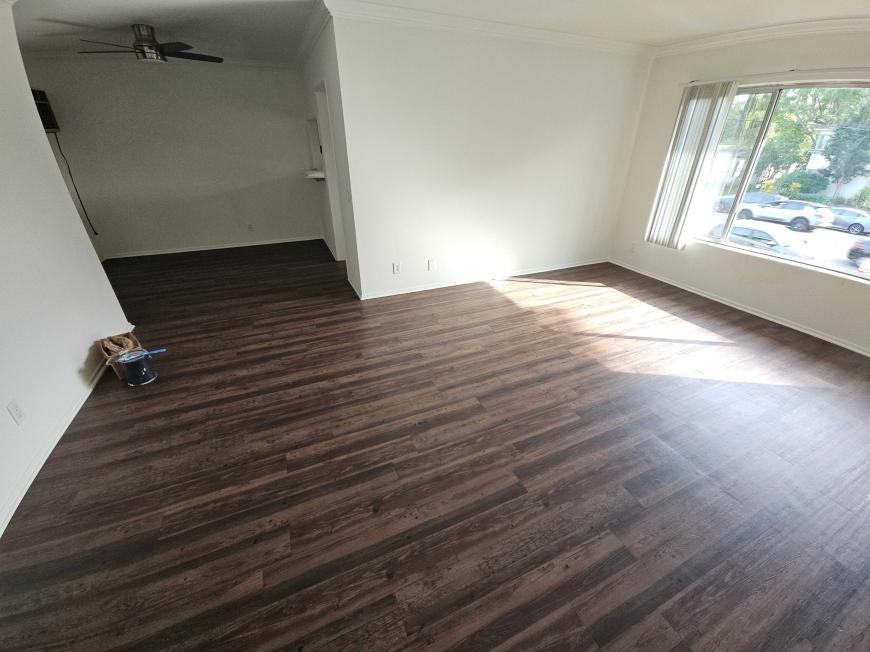 11849 Magnolia Blvd - Photo 5 of 10