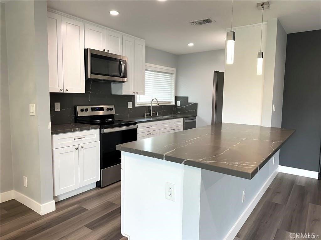 4704 Park Granada #196