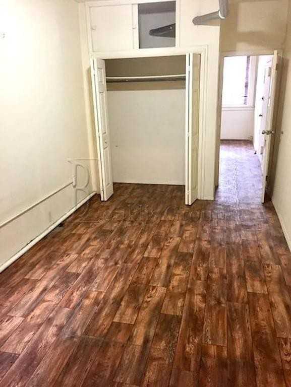 3050 23rd St - Photo 3 of 4