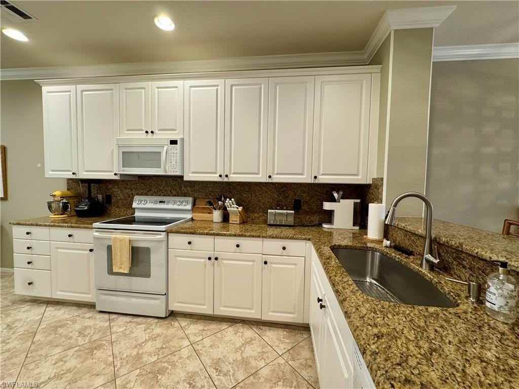 4884 Hampshire Ct Unit 7-104 #7-104 - Photo 3 of 31