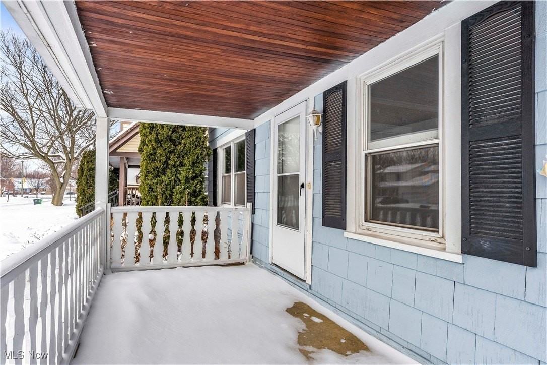 239 E 214th St - Photo 3 of 29