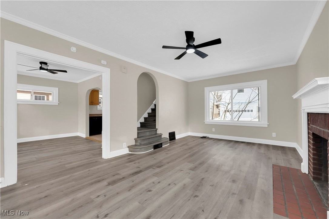 239 E 214th St - Photo 4 of 29