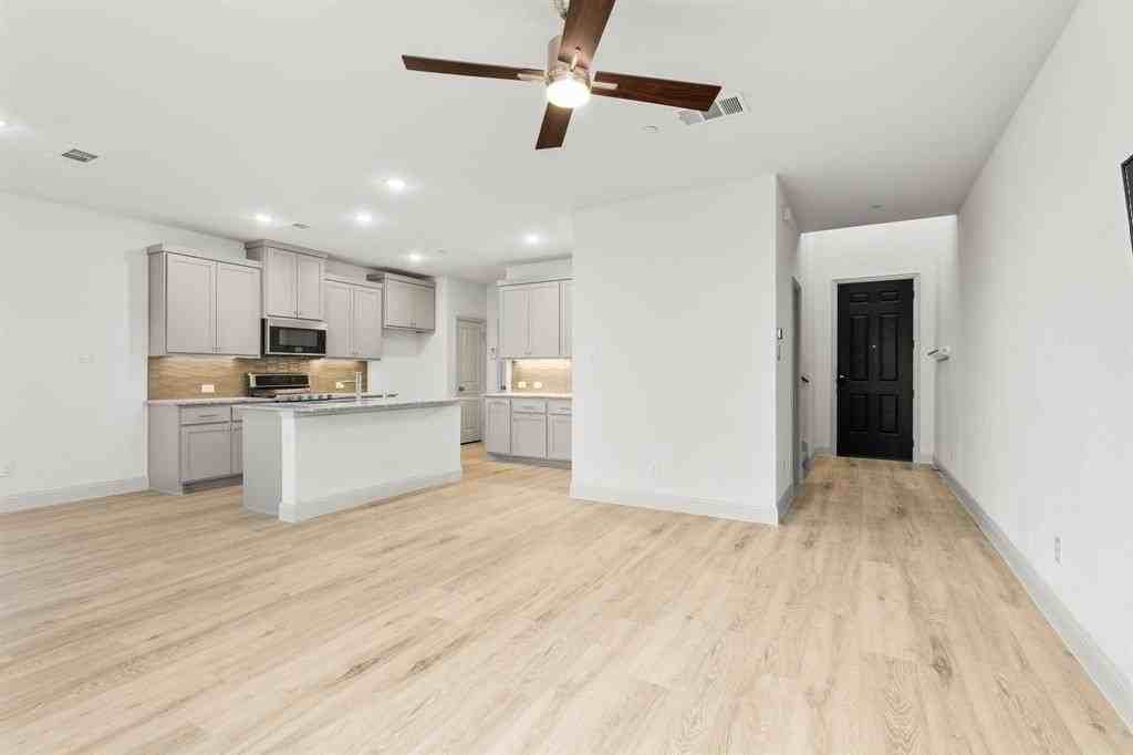 988 Emil Pl - Photo 2 of 21