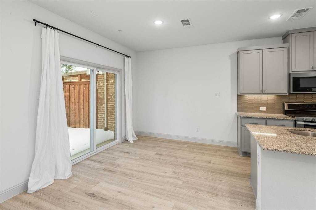 988 Emil Pl - Photo 7 of 21