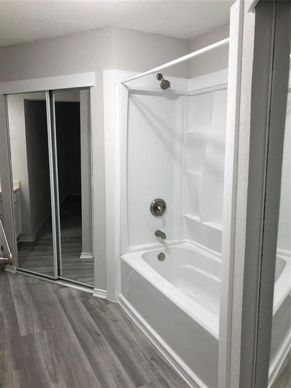 1088 W Hills Ter - Photo 5 of 10