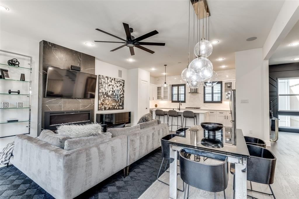 2537 El Camino Ln - Photo 2 of 9