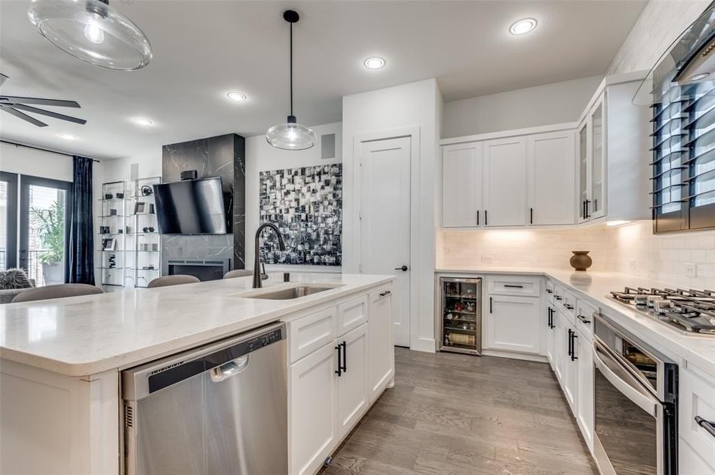 2537 El Camino Ln - Photo 3 of 9