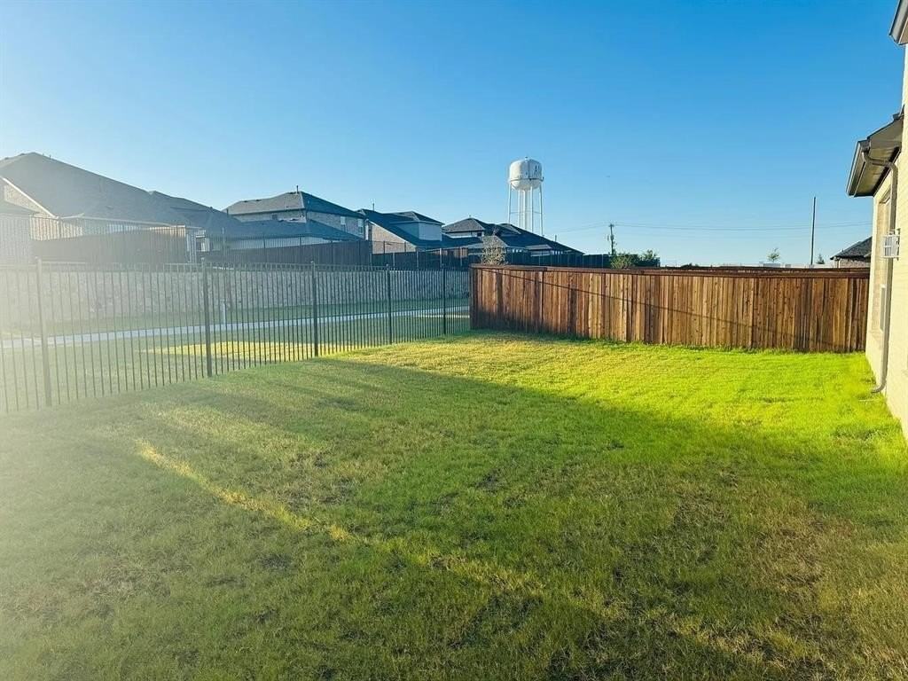 905 Tartane Dr - Photo 6 of 24