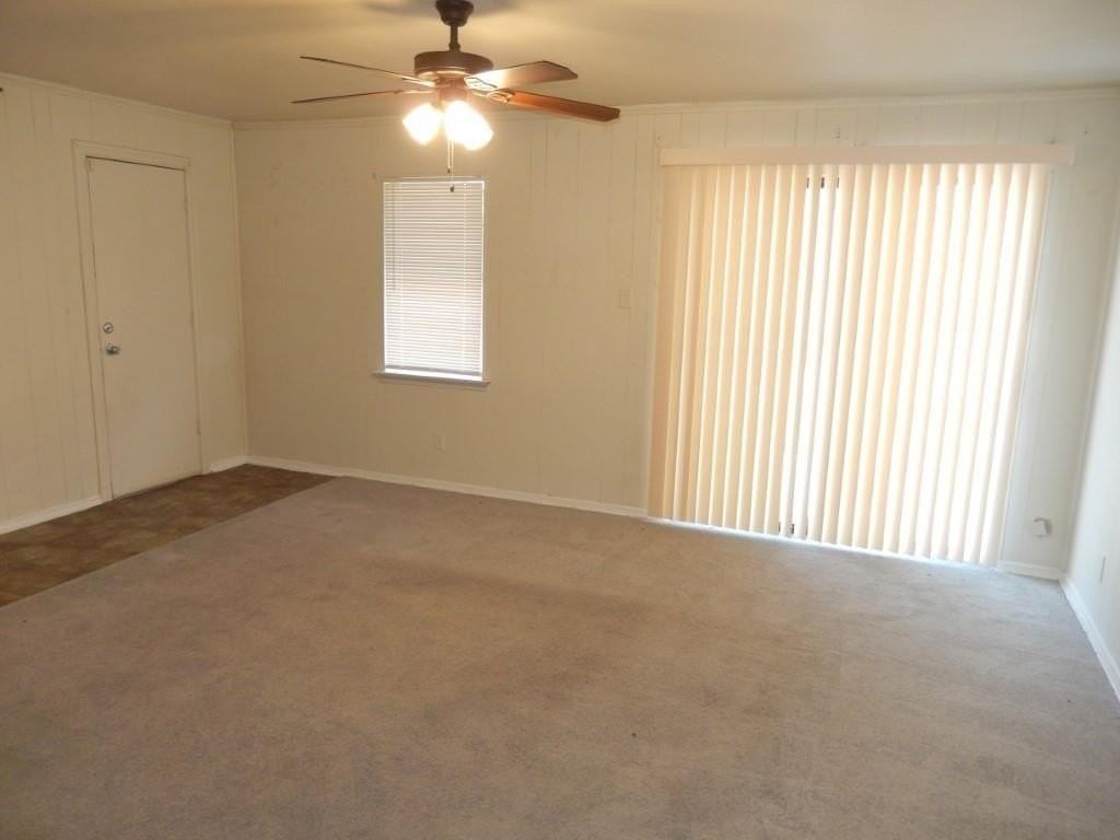 140 Campbell St - Photo 3 of 12