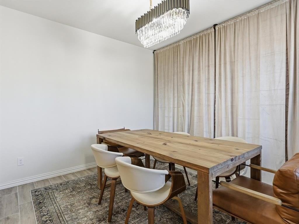 1013 Wildwood Dr - Photo 5 of 40