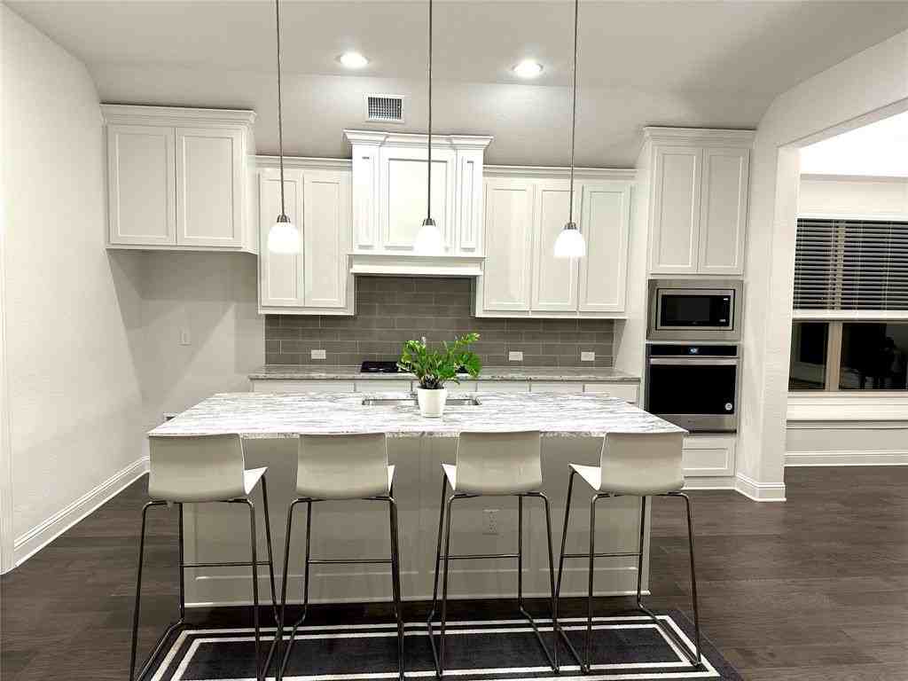 2604 Henley Way - Photo 6 of 14