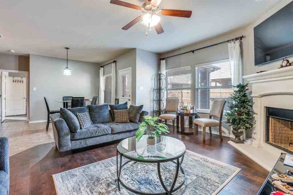 5109 Glen Meadow Dr - Photo 3 of 16