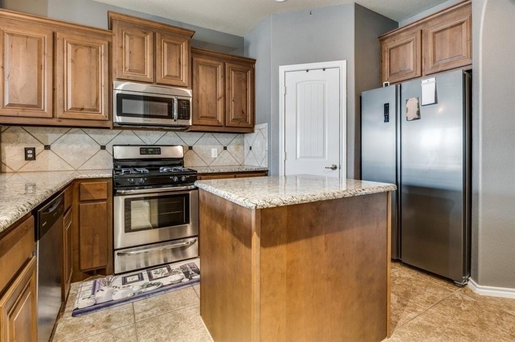 5109 Glen Meadow Dr - Photo 5 of 16