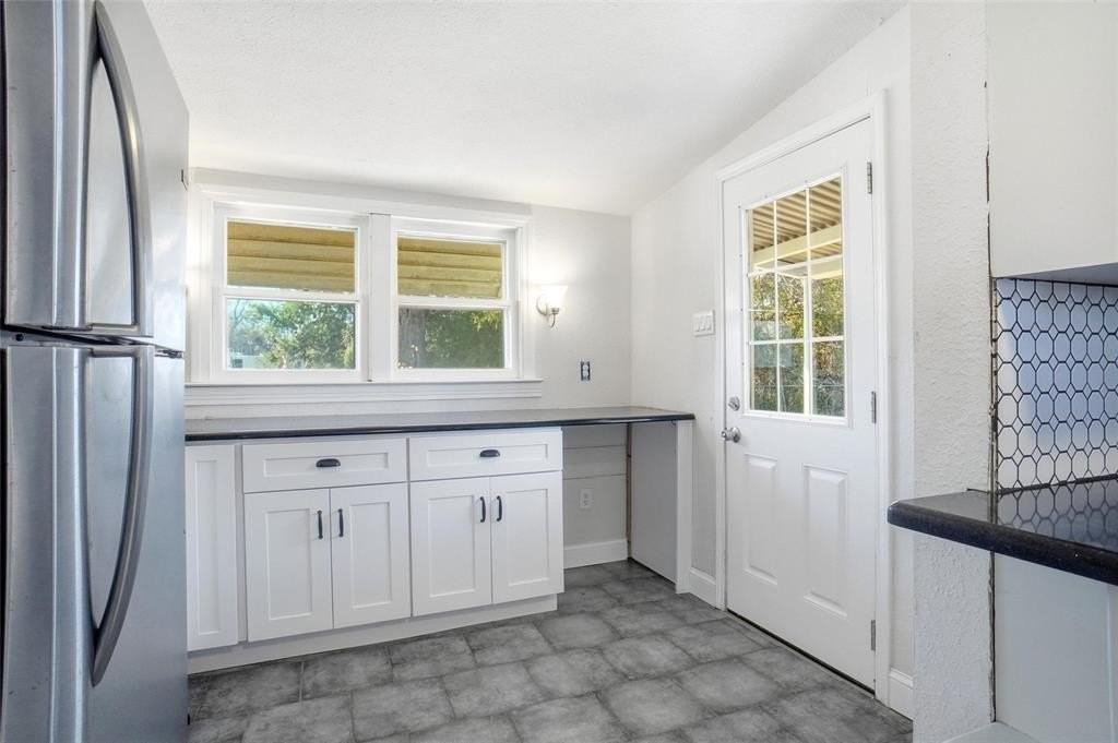 5801 Posey Ln - Photo 6 of 16