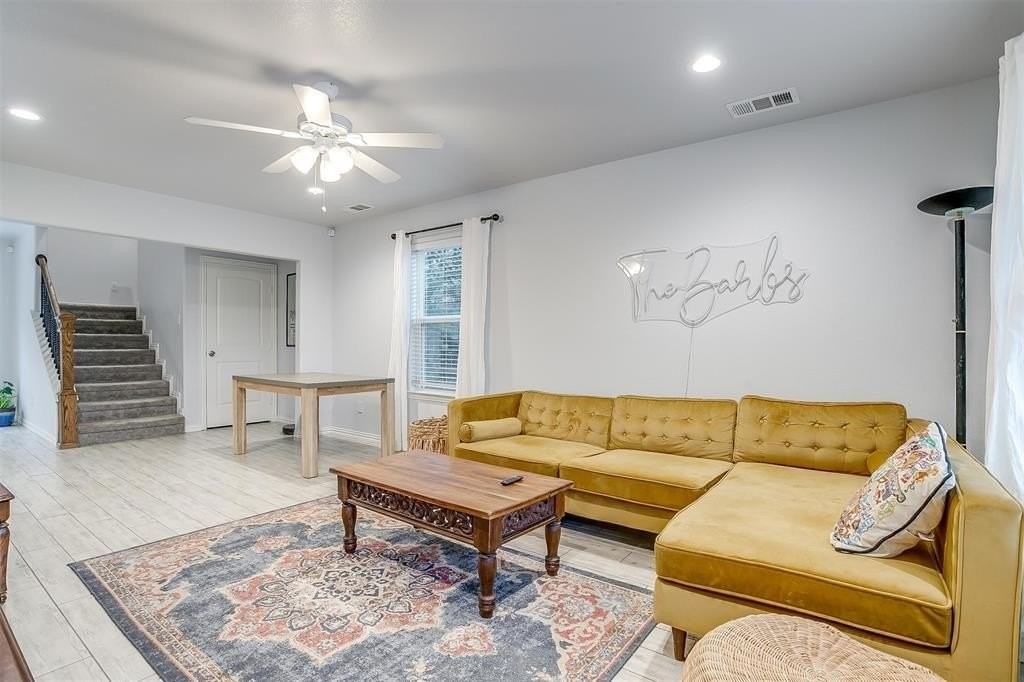 5624 Donnelly Ave - Photo 6 of 24