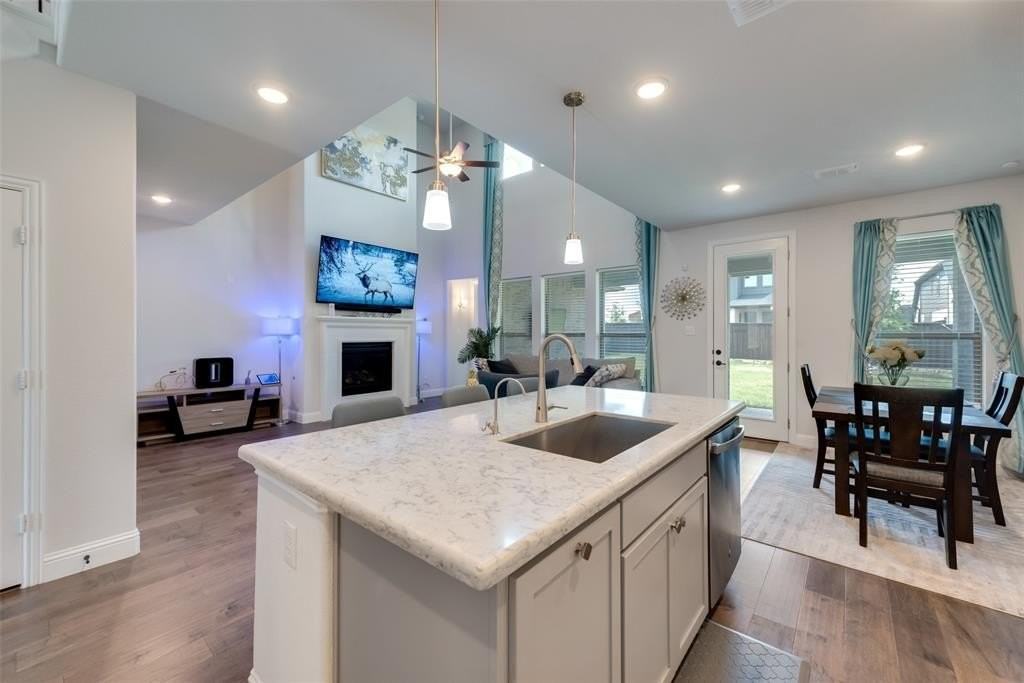 2823 Silverleaf Dr - Photo 6 of 19