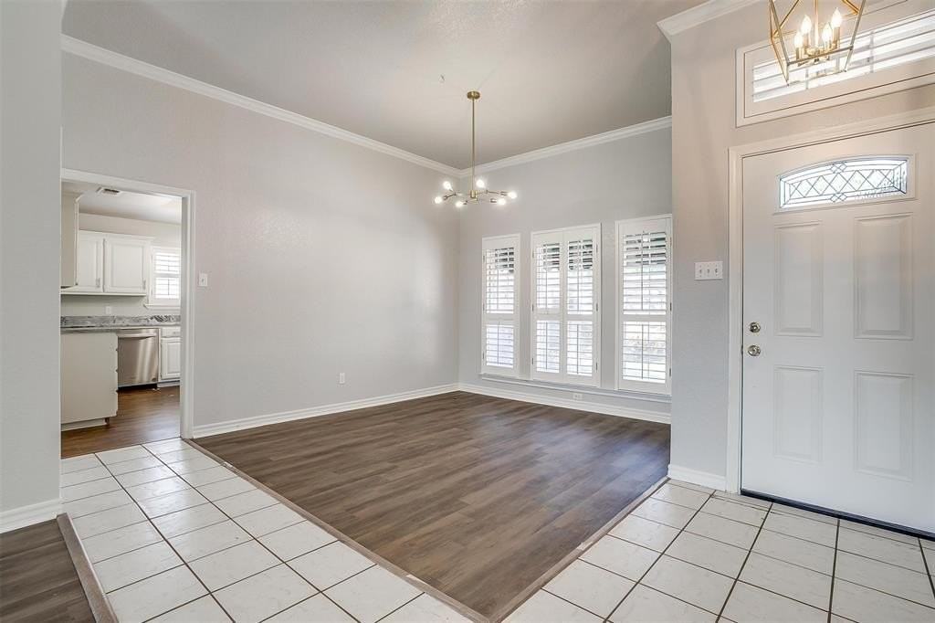 8459 Golf Club Cir - Photo 3 of 14