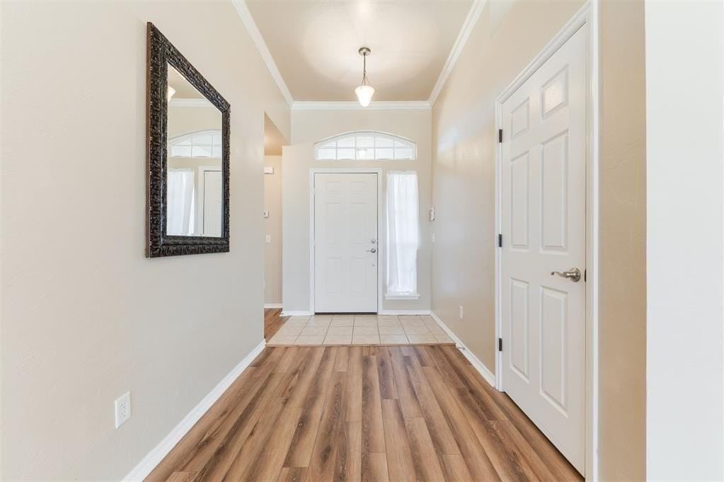 14101 Saw Mill Rd - Photo 7 of 29