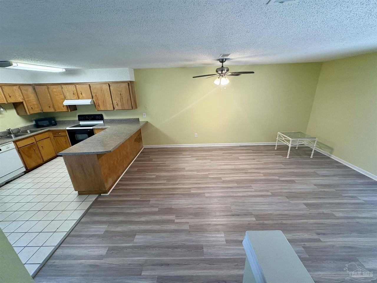 193 E Burgess Rd - Photo 3 of 12