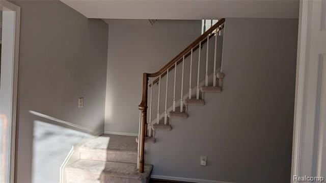 4912 Oak River Dr - Photo 7 of 50