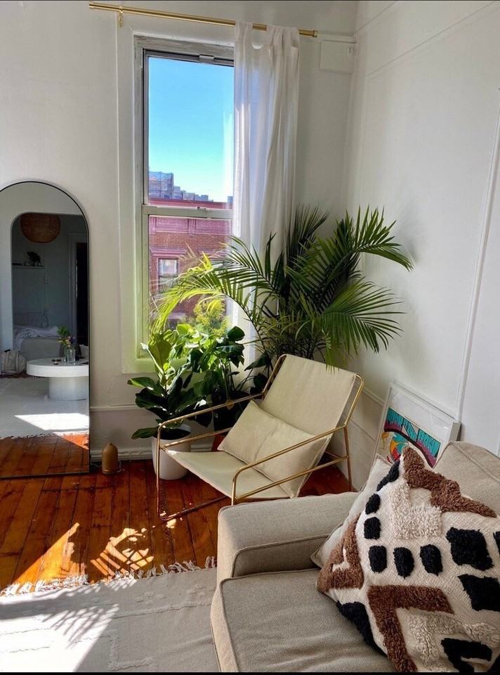 160 Bedford Ave #4R - Photo 2 of 10