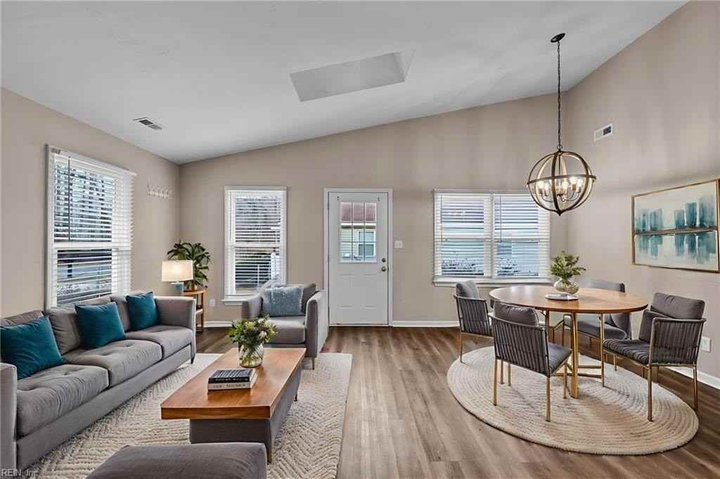 2304 Miller Ave #A - Photo 6 of 25