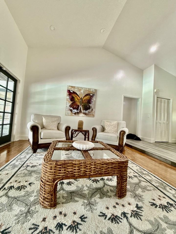 325 Knotty Wood Ln - Photo 6 of 27