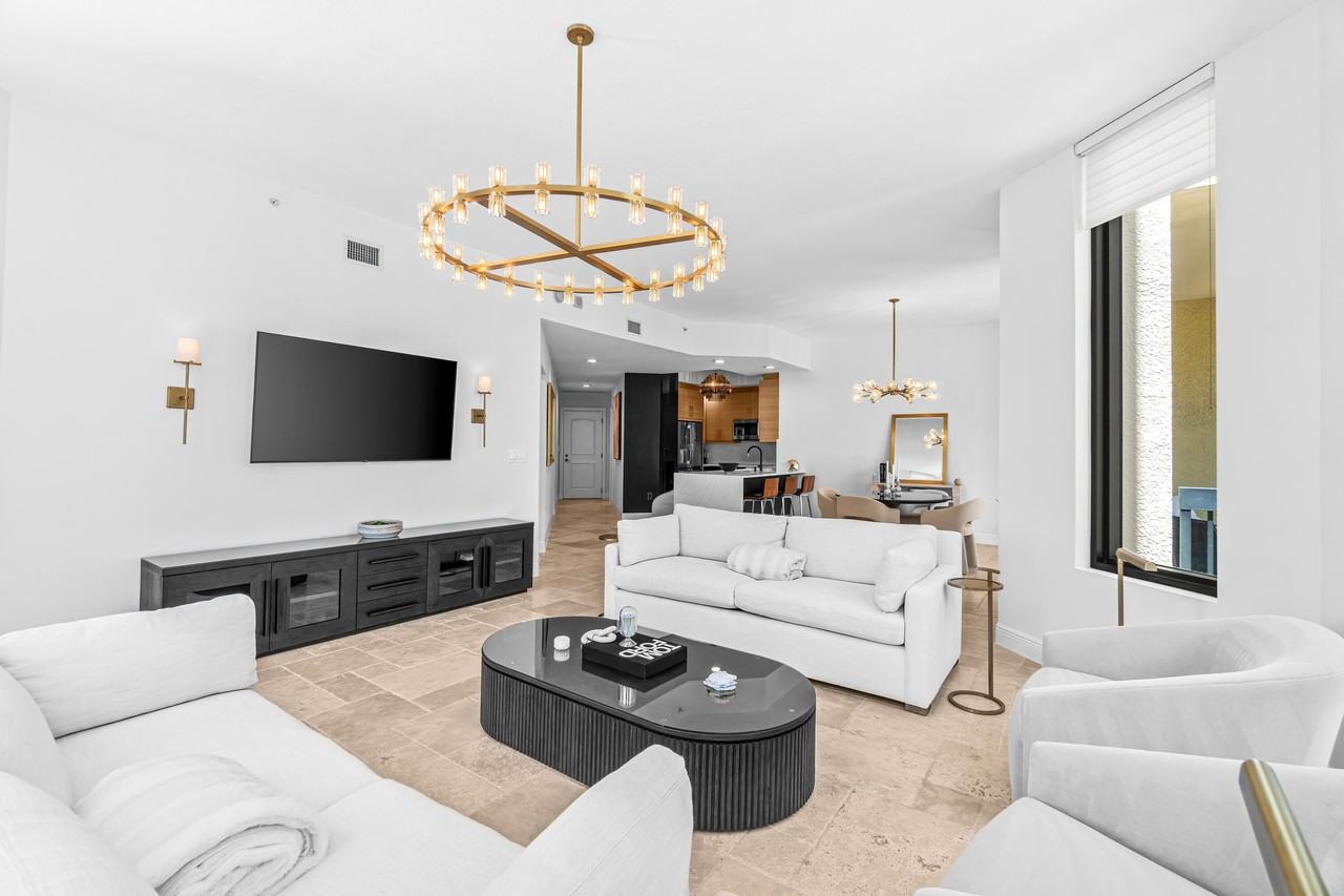 701 S Olive Ave #1204 - Photo 2 of 50