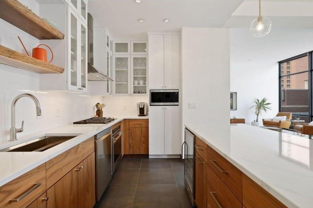 201 S 11th St #530 - Photo 3 of 50