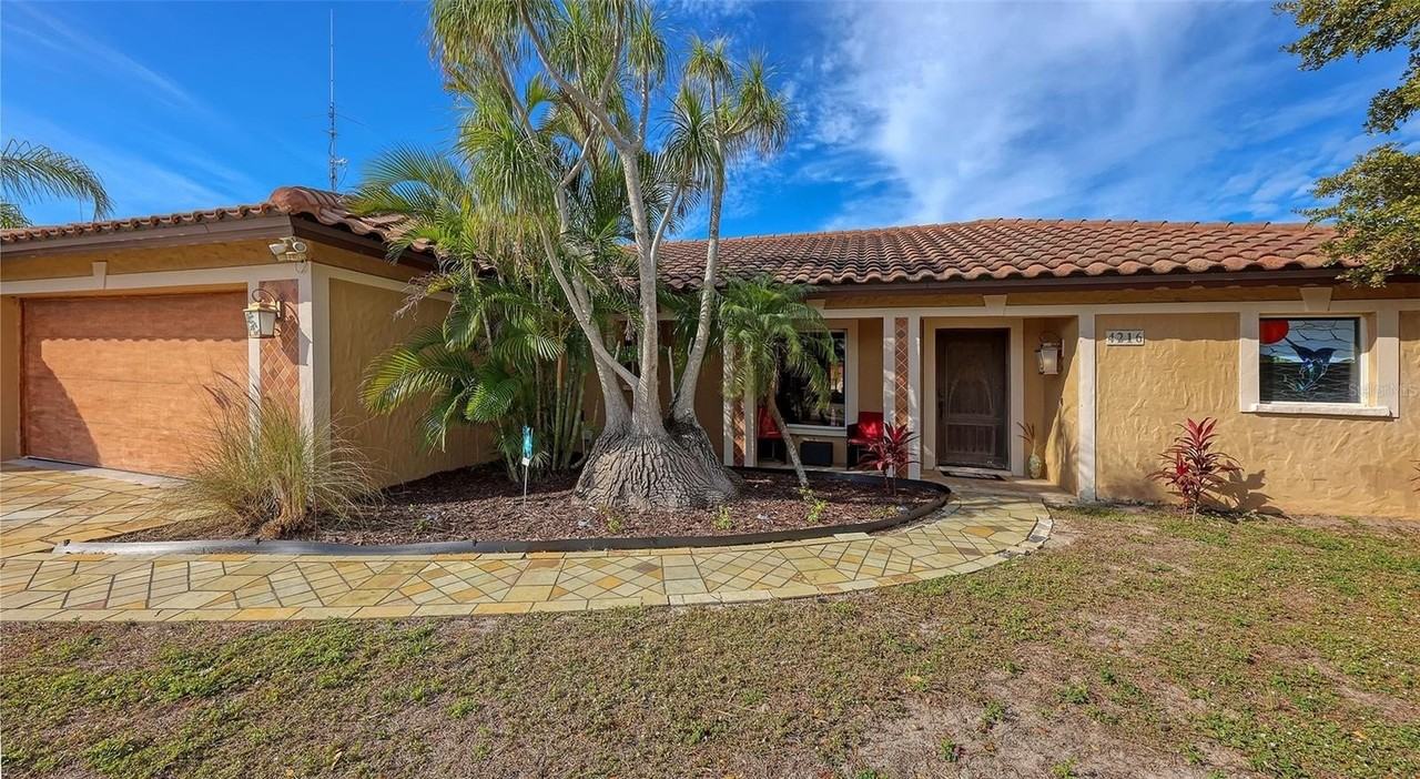 4216 99th St W - Photo 4 of 50