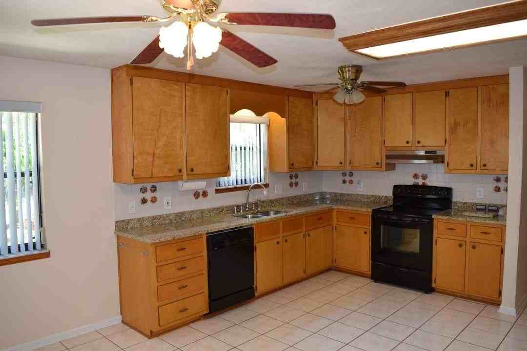 333 Gawain Ct - Photo 7 of 28