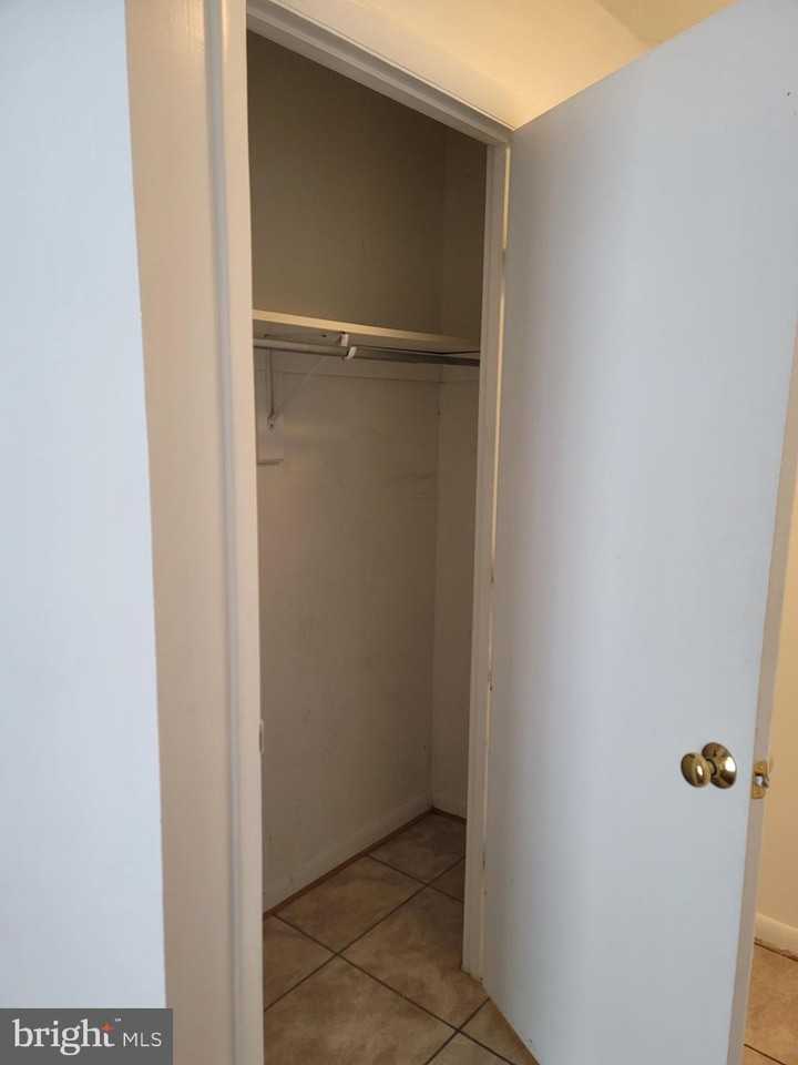 625 A CHESAPEAKE Street SE unit: 101 #101 - Photo 3 of 20