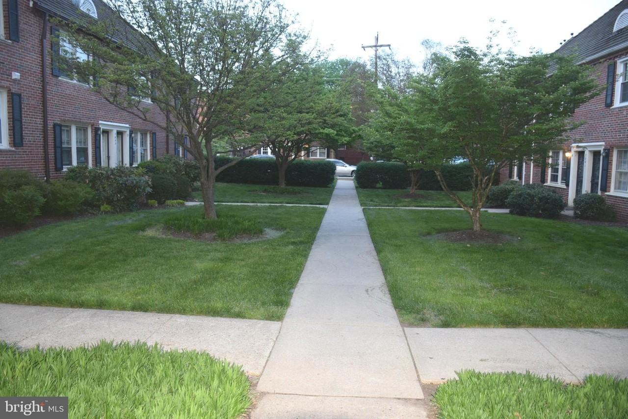 2057 38th St Se Apt 301 #301 - Photo 3 of 45