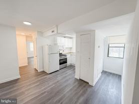 2100 Channing St Ne Apt 1b #1B - Photo 1 of 1