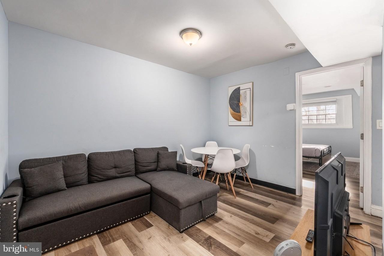 1619 Butler St Se Apt 3 #3 - Photo 5 of 19